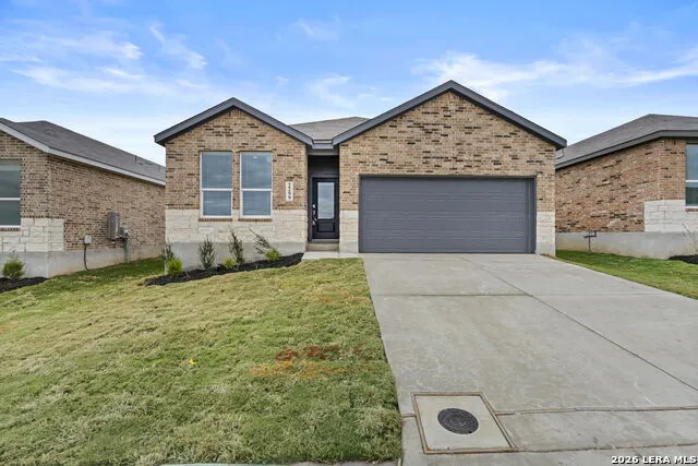 2299 Fort Davis Pass Marion, TX 78124