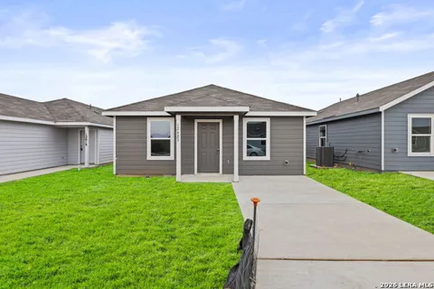 12623 Kathleen St
