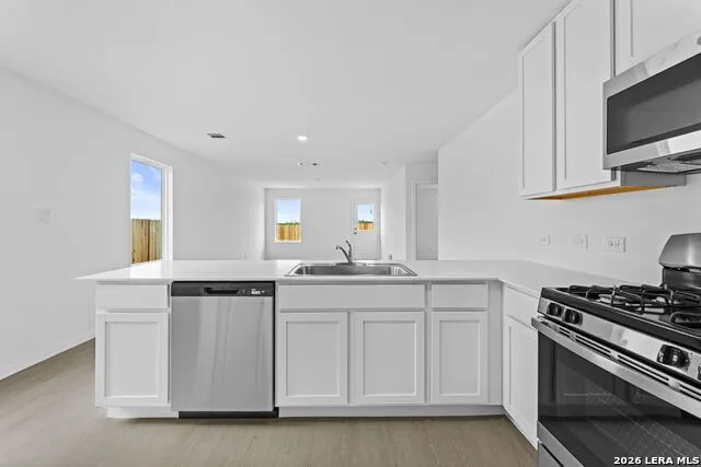 12827 Kathleen St St Hedwig, TX 78152