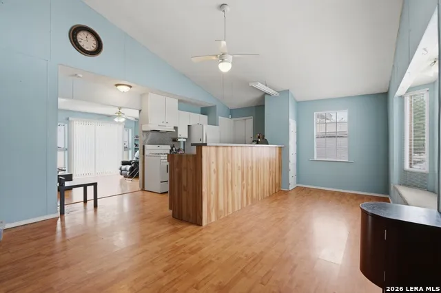 814 Weizmann San Antonio, TX 78213