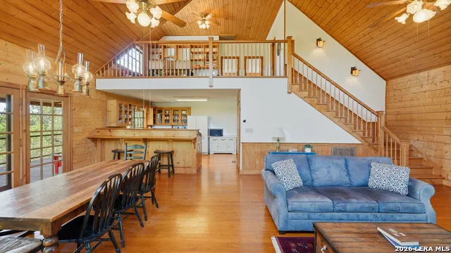 800 Woodcreek Ranch RD Wimberley, TX 78676