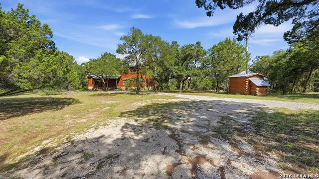 800 Woodcreek Ranch RD Wimberley, TX 78676