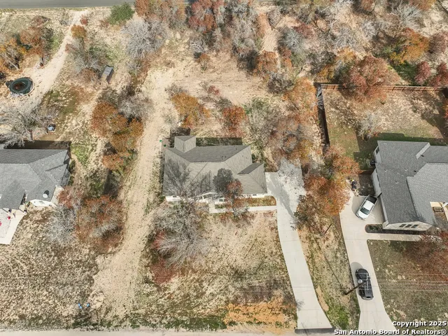 195 Log Cabin Poteet, TX 78065