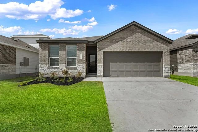 1221 Twisted Creek New Braunfels, TX 78130