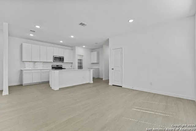 1221 Twisted Creek New Braunfels, TX 78130