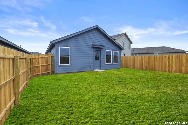 13047 Lake Fryer St Hedwig, TX 78152