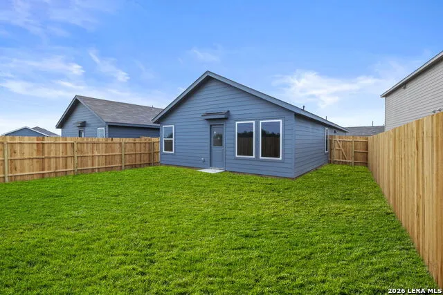 13047 Lake Fryer St Hedwig, TX 78152