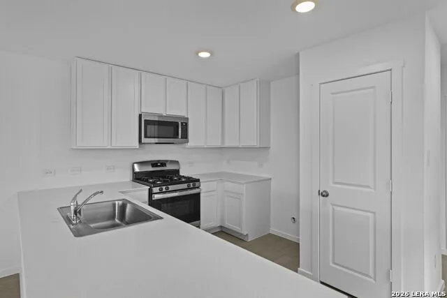 12907 Kathleen St St Hedwig, TX 78152