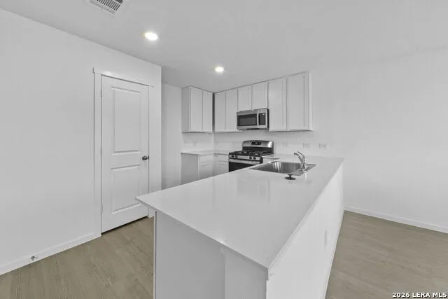 12903 Kathleen St St Hedwig, TX 78152