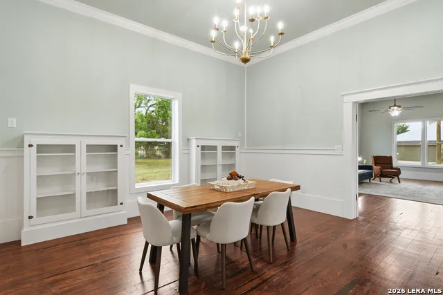 309 E Houston Street Knippa, TX 78870