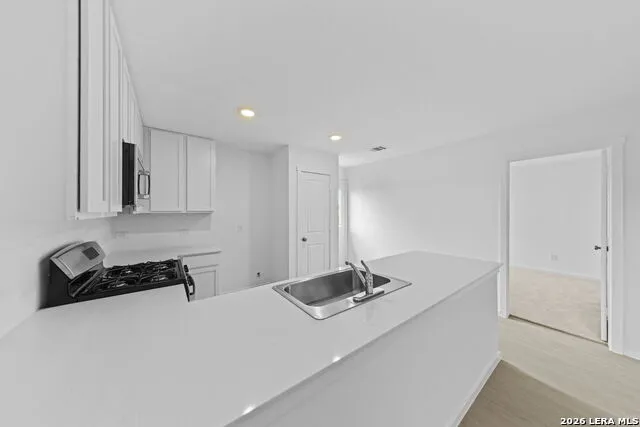 12731 Kathleen St St Hedwig, TX 78152