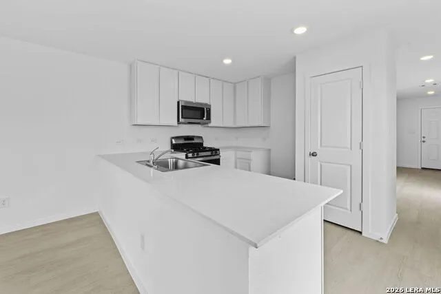 12819 KATHLEEN ST St Hedwig, TX 78152