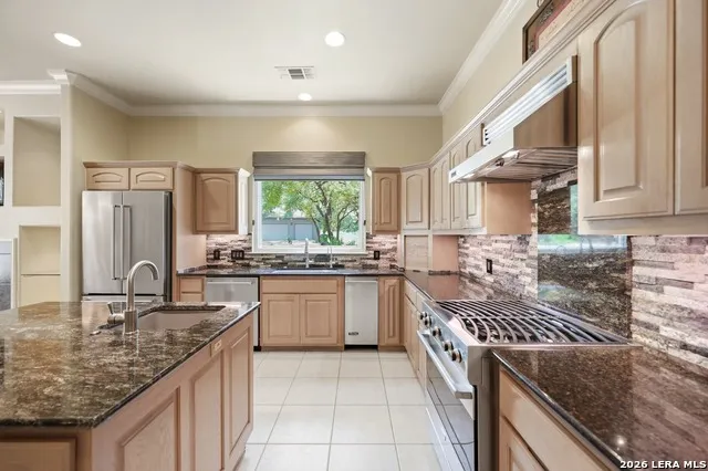 29745 S Mellow Wind Dr. Fair Oaks Ranch, TX 78015