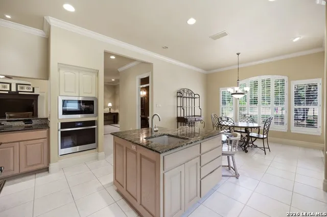 29745 S Mellow Wind Dr. Fair Oaks Ranch, TX 78015