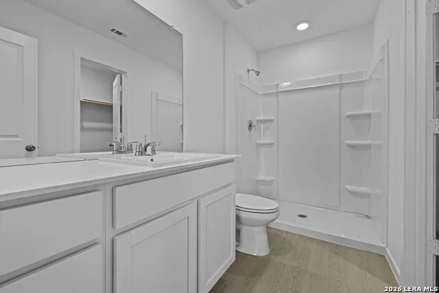 12619 Kathleen St St Hedwig, TX 78152