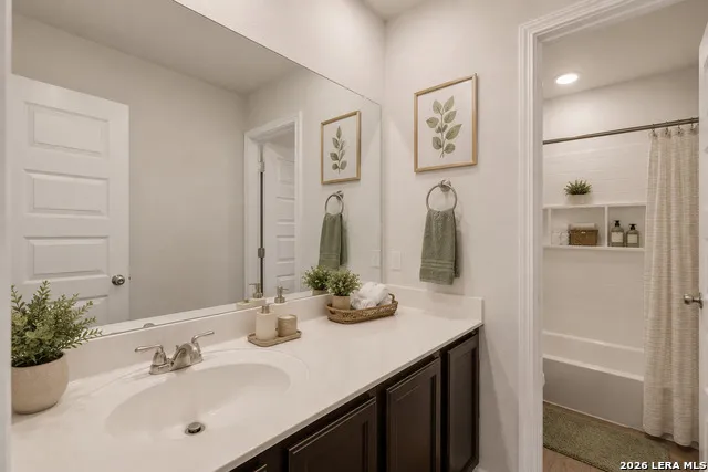 13747 Pinkston San Antonio, TX 78252