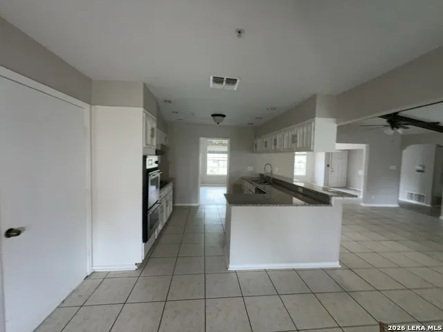 202 SHALIMAR DR Castle Hills, TX 78213