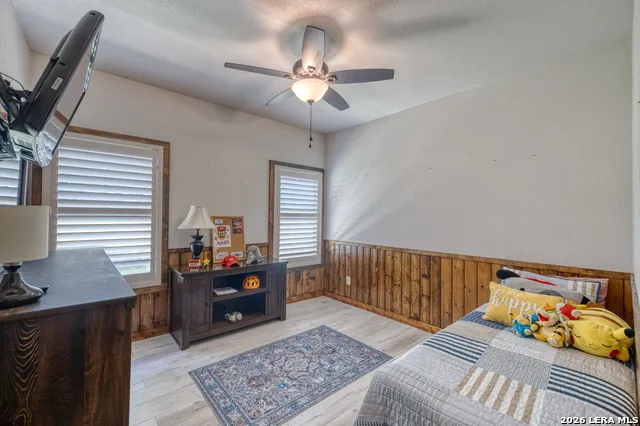 863 Flatrock Circle Leakey, TX 78873