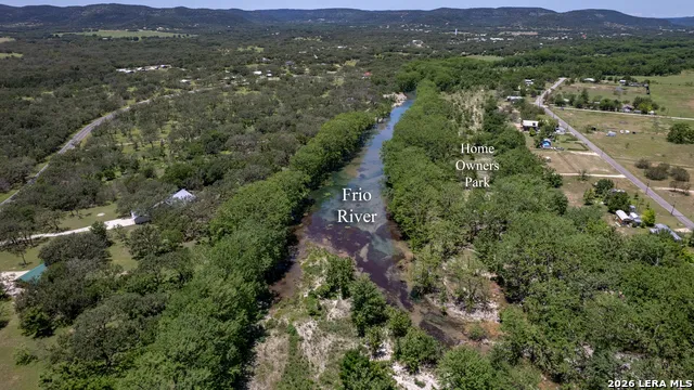 863 Flatrock Circle Leakey, TX 78873