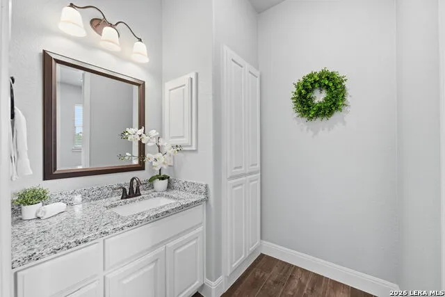 323 Curvatura New Braunfels, TX 78132