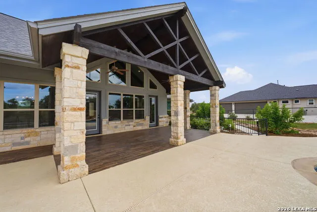 323 Curvatura New Braunfels, TX 78132