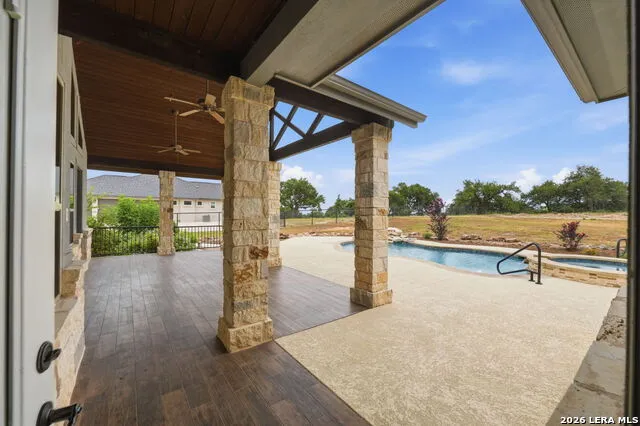 323 Curvatura New Braunfels, TX 78132