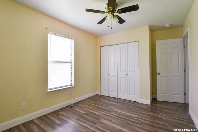 1263 Chalmers San Antonio, TX 78211