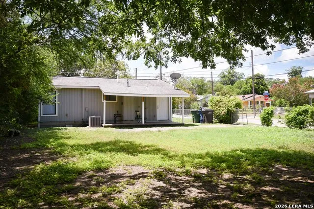 1263 Chalmers San Antonio, TX 78211