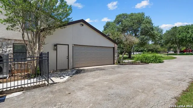 9514 Goldenrod Garden Ridge, TX 78266