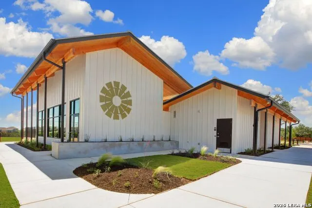 1421 Escarpment New Braunfels, TX 78132
