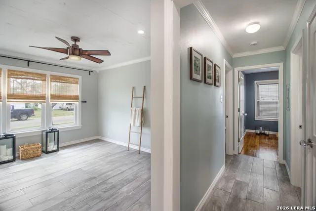 332 S Chiltipin St Sinton, TX 78387