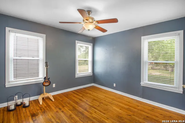 332 S Chiltipin St Sinton, TX 78387