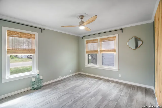 332 S Chiltipin St Sinton, TX 78387