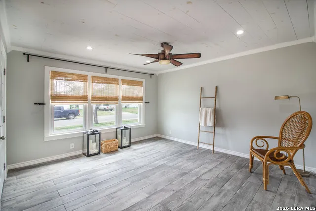 332 S Chiltipin St Sinton, TX 78387