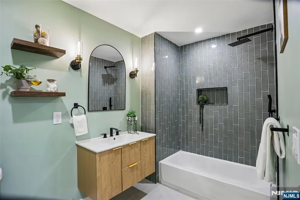 320 62nd Street 101 West New York, NJ 07093