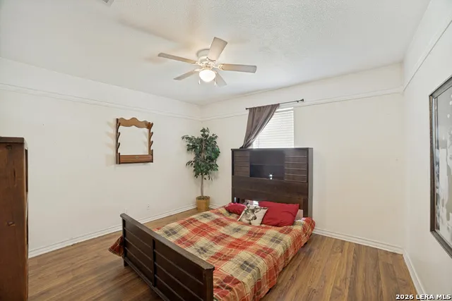 1717 EMBASSY RD Pleasanton, TX 78064