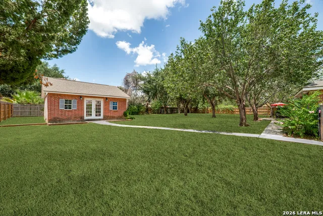 1717 EMBASSY RD Pleasanton, TX 78064