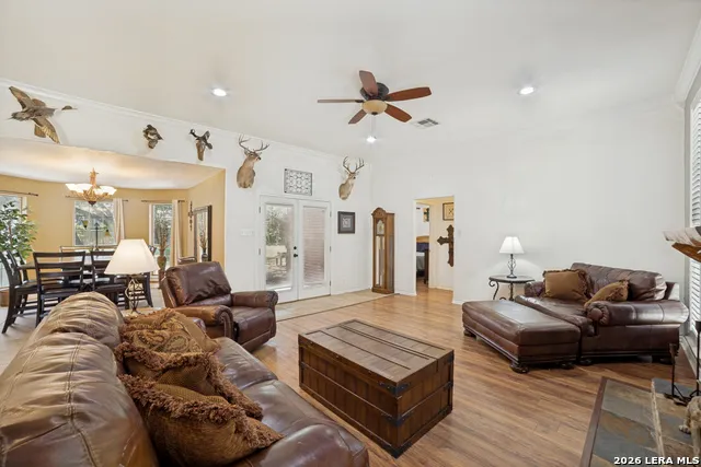 1717 EMBASSY RD Pleasanton, TX 78064