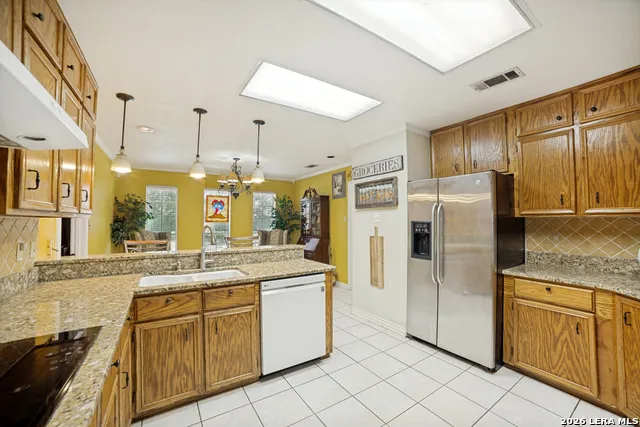 1717 EMBASSY RD Pleasanton, TX 78064