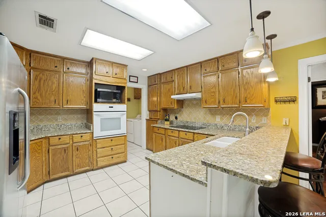 1717 EMBASSY RD Pleasanton, TX 78064