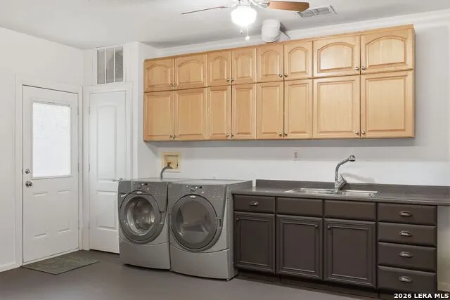 322 Westwind Cir Windcrest, TX 78239