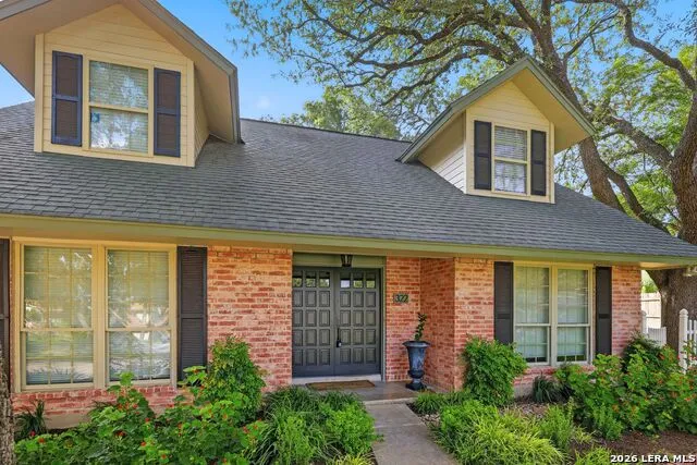 322 Westwind Cir Windcrest, TX 78239