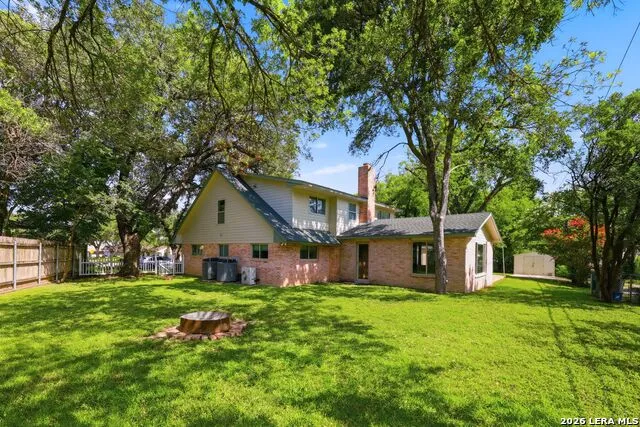 322 Westwind Cir Windcrest, TX 78239