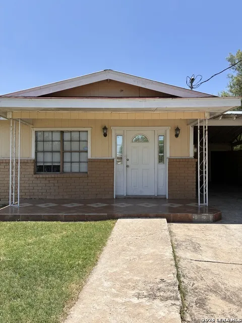 1398 Wilson Eagle Pass, TX 78852