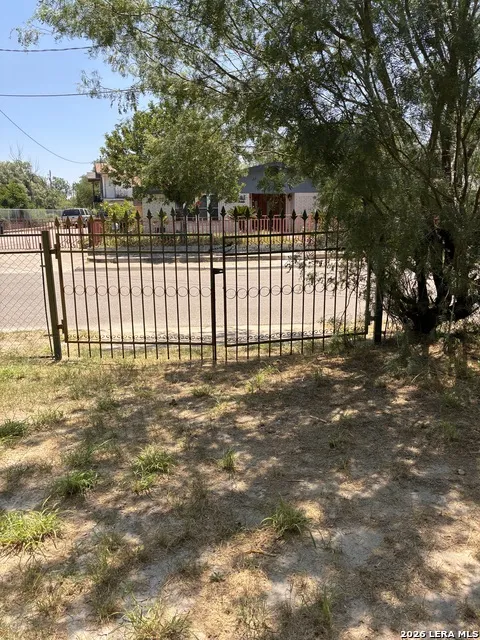 1398 Wilson Eagle Pass, TX 78852