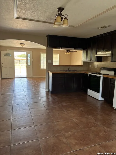 1398 Wilson Eagle Pass, TX 78852