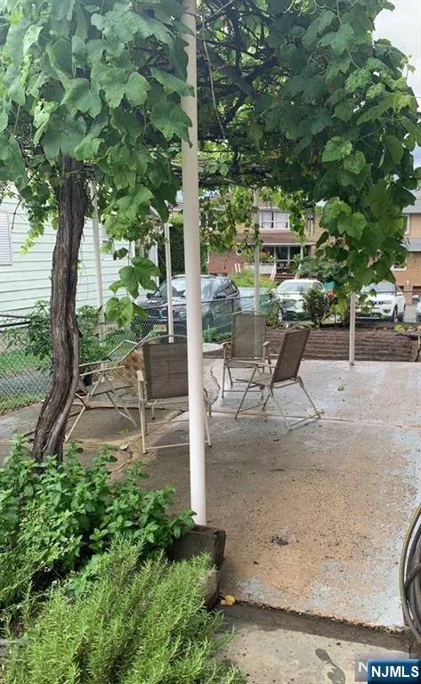 270 Moore Street BE Fort Lee, NJ 07024