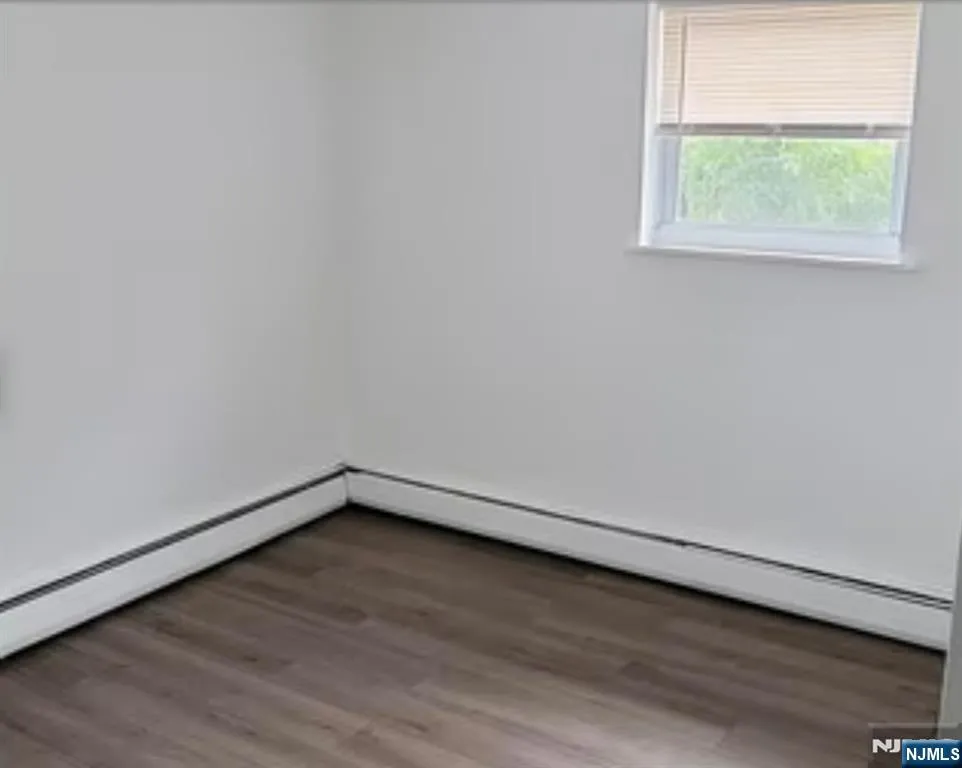 270 Moore Street BE Fort Lee, NJ 07024