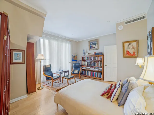 1 Towers Park Ln #2401 San Antonio, TX 78209
