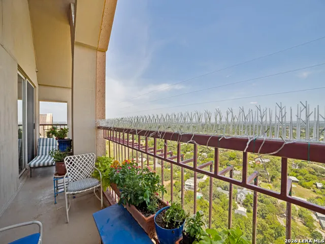 1 Towers Park Ln #2401 San Antonio, TX 78209